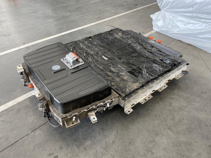 Renault 130hp 65kWh NMC