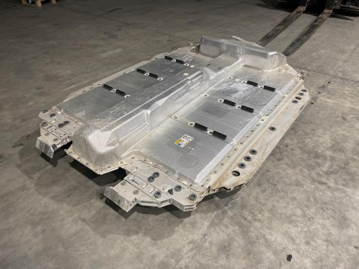 BMW eDrive40 83.9kWh NMC811